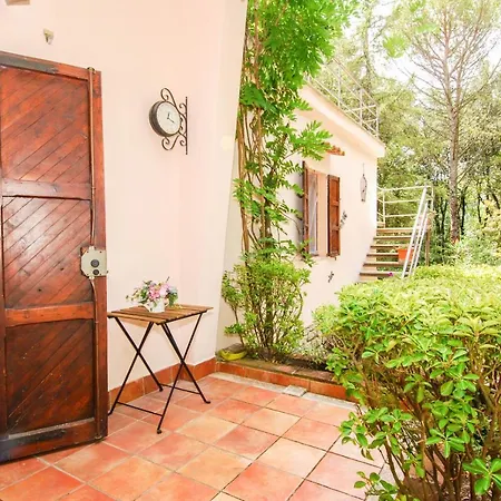 Monte Malbe Charming With Garden And Parking *